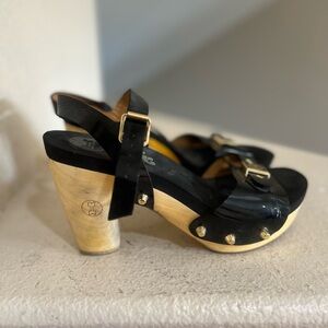 Flogg Sandal Clog Woman SZ 9 Chunky Heel Black Leather Upper Wooden Clog Sandals